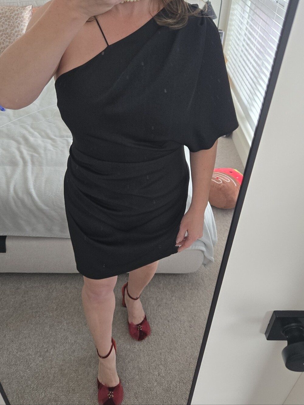 🔥 Must-Have Alert: The Dynamite Little Black Dress 🔥 - Picture 3 of 3